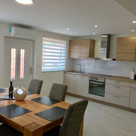 Apartma Sonja Pirano Esterno foto