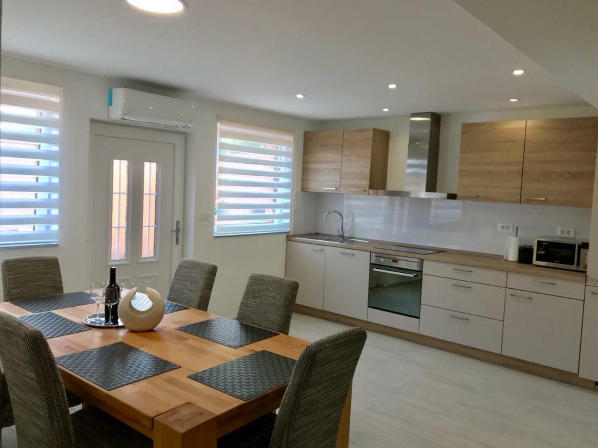 Apartma Sonja Pirano Esterno foto