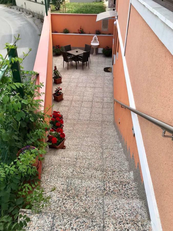 Apartma Sonja Pirano Esterno foto